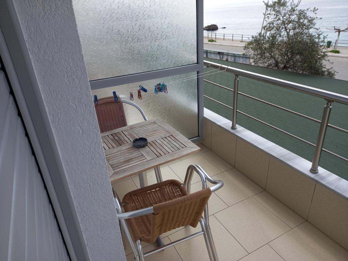 Hotel Prinos Himare Buitenkant foto