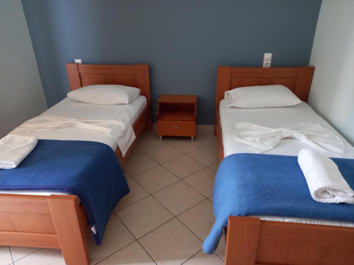 Hotel Prinos Himare Buitenkant foto