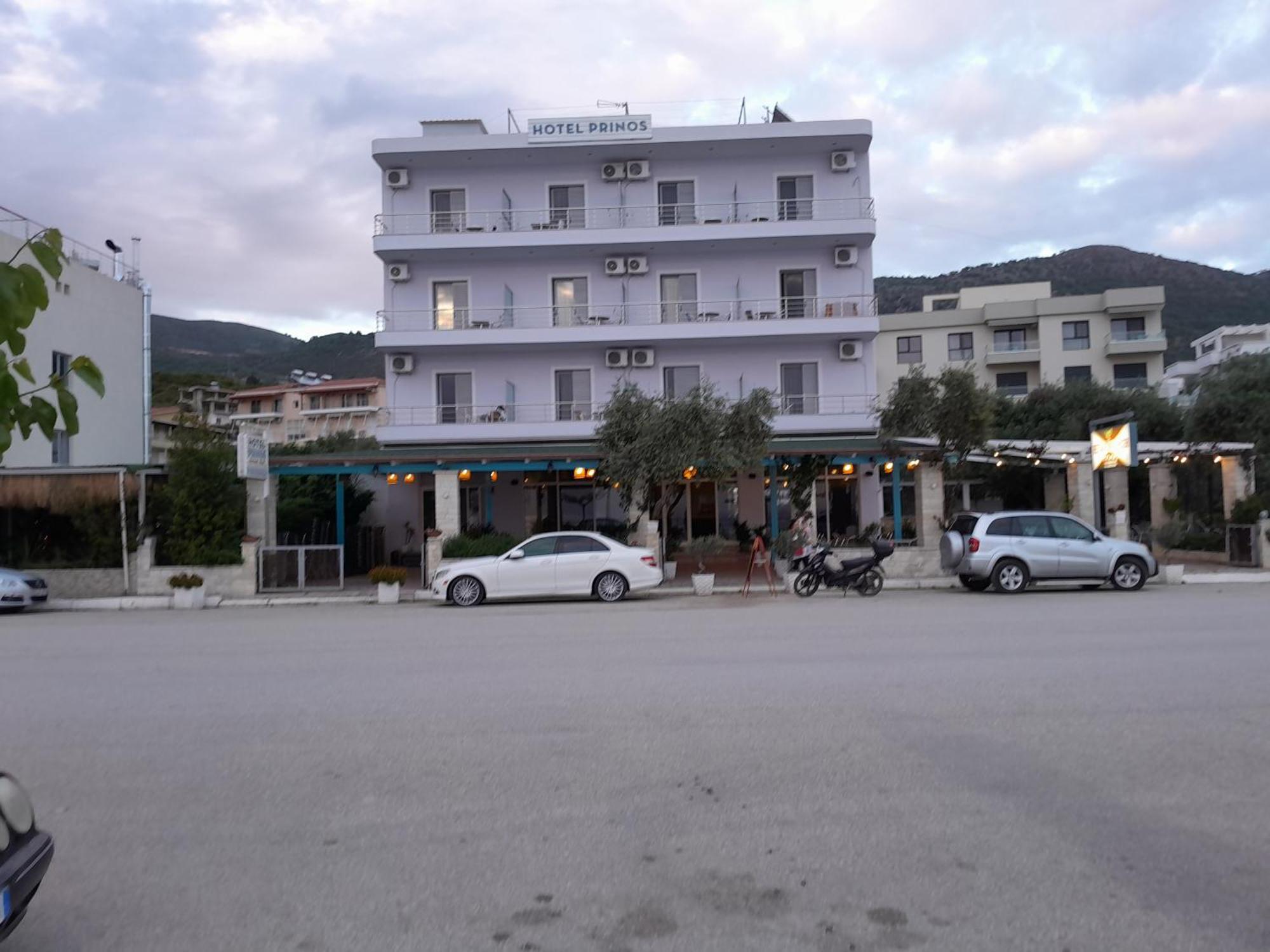 Hotel Prinos Himare Buitenkant foto